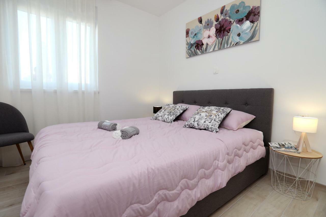 Apartment Little Marijeta Trogir Kültér fotó