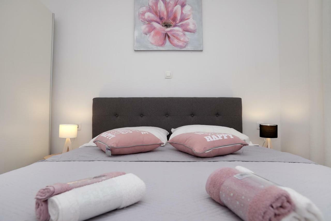 Apartment Little Marijeta Trogir Kültér fotó